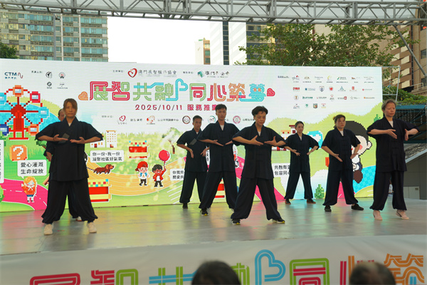 DSC05549.jpg